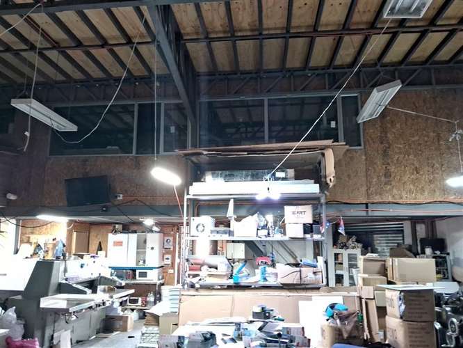 VENDO BODEGA COMERCIAL 400 M2 SANTIAGO-VICTORIA - Imagen 8