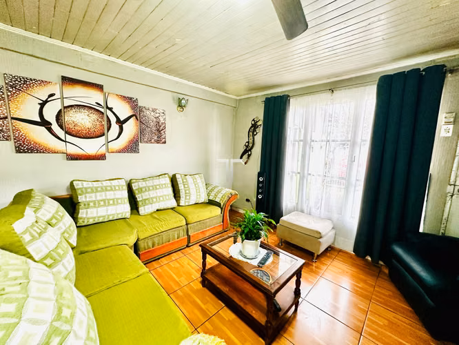 Casa en venta c/ estacionamiento en Metro Las Rejas - Imagen 5