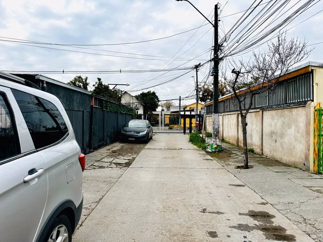 Casa en venta c/ estacionamiento en Metro Las Rejas - Imagen 17