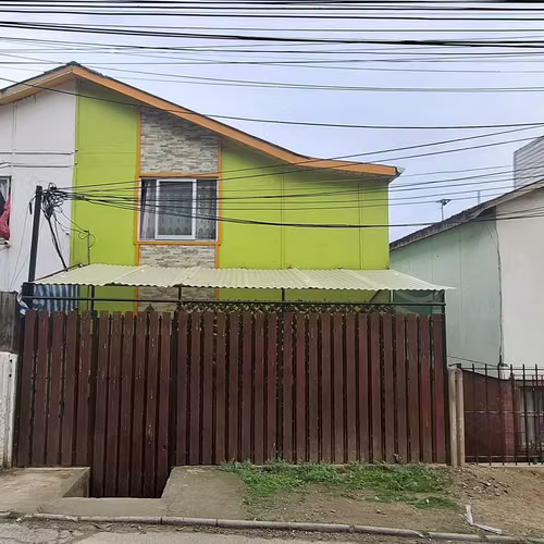 Se vende casa en conjunto habitacional El Bosque II, en Villa Alemana, a solo minutos del Metro Las Américas!