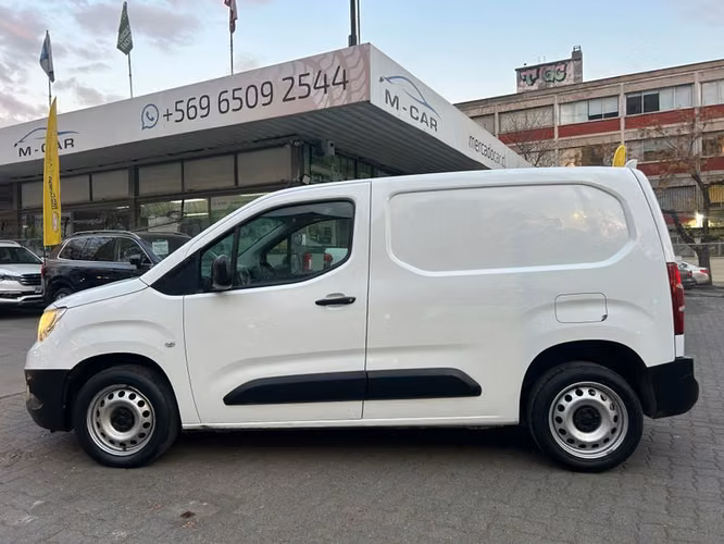 OPEL COMBO HDI 92 L1 5P 1.6 - 2022 | 3992