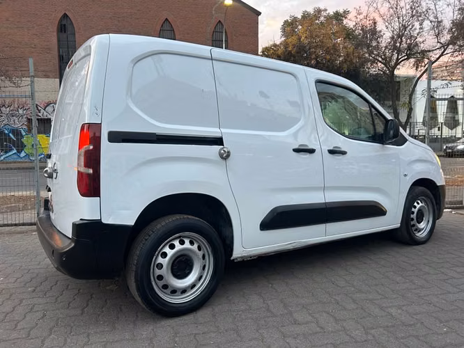 OPEL COMBO HDI 92 L1 5P 1.6 - 2022 | 3992