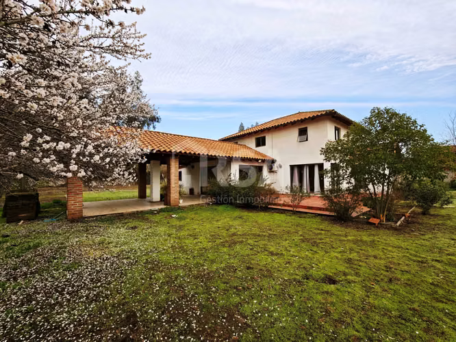 Casa en Gran Parcela, cercana a Panamericana (179803)