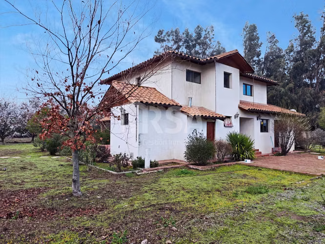 Casa en Gran Parcela, cercana a Panamericana (179803)