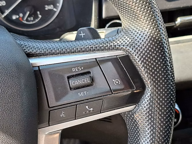 MITSUBISHI OUTLANDER 2023 - Imagen 12