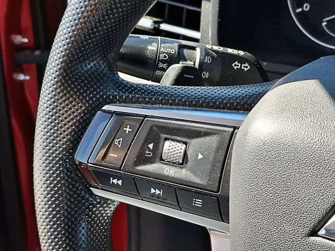 MITSUBISHI OUTLANDER 2023 - Imagen 10