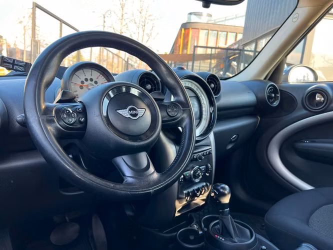 MINI COUNTRYMAN DIESEL 2.0 2014 - Imagen 9