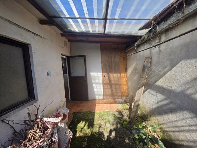 Vendo casa a pasos del Hospital - Imagen 5