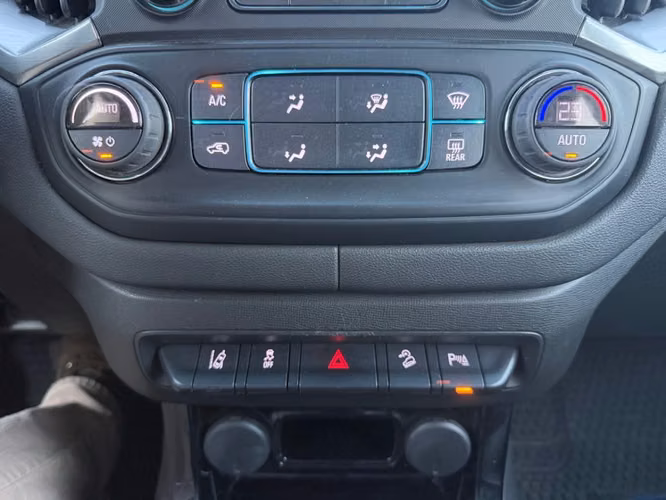 CHEVROLET COLORADO HIGH COUNTRY 2.8 4X4 AT 2023 - Imagen 20