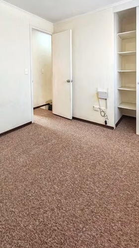 Casa 3 dormitorios y 2 baños en condominio Padre Hurtado