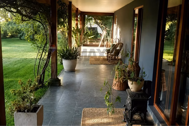 Casa de campo en linares: oasis de tranquilidad
