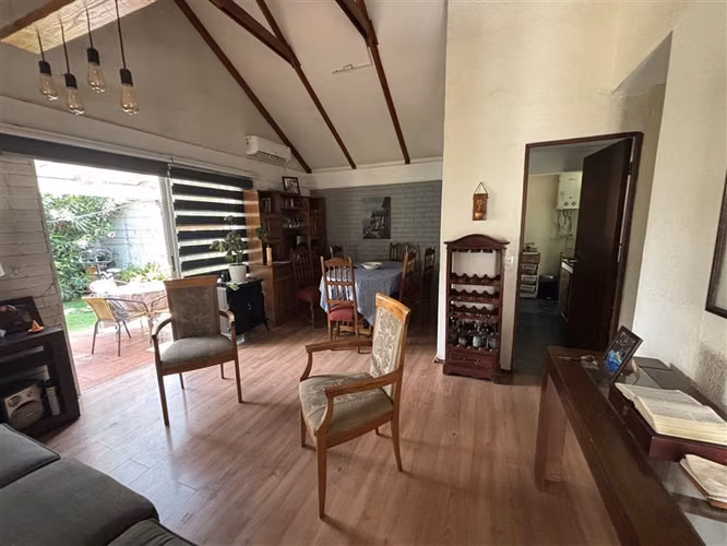 CASA Unico Dueño, Sin Deuda,3D 2B 3E. G de Alderete 2213 la Florida