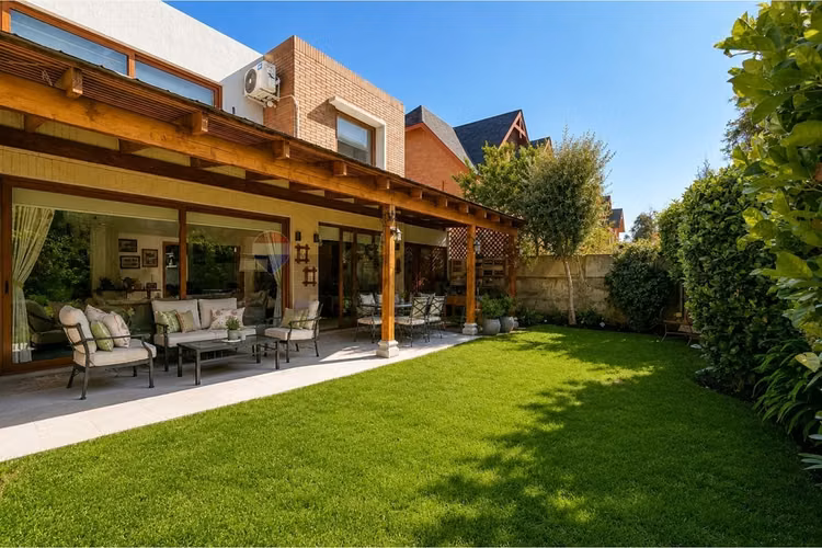 Condominio san carlos de apoquindo 4d+4b