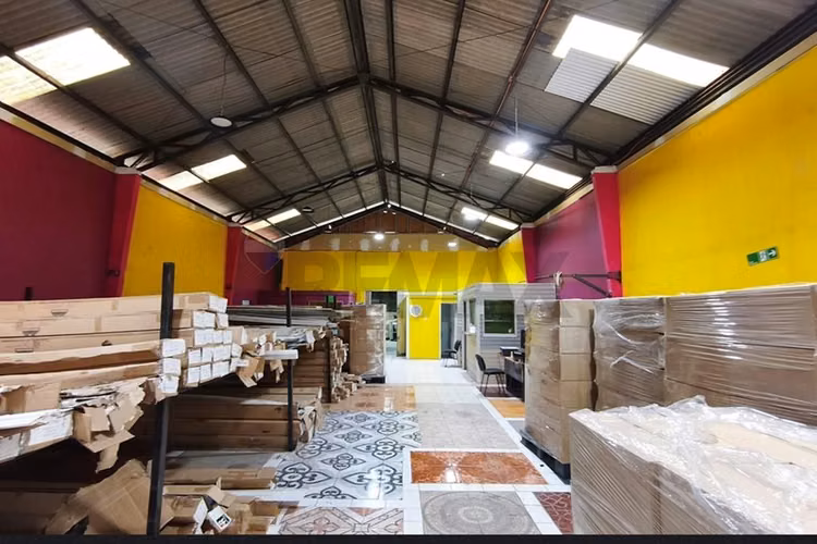 Venta local comercial!!!