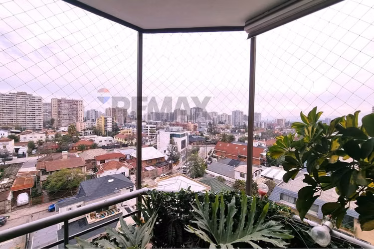 Amplio 2d + oficina, gran terraza y vista