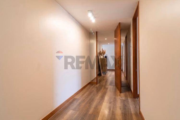 Amplio y luminoso 245mt / 40mt terraza -vitacura