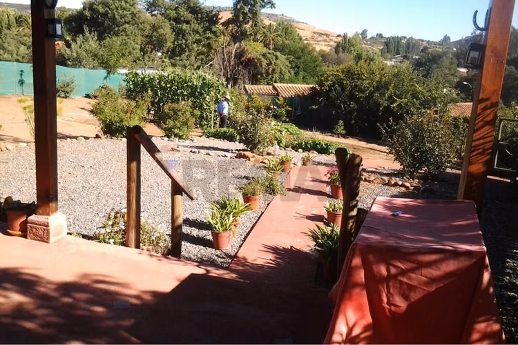 Casa con 1.530 m2 de terreno en la estrella
