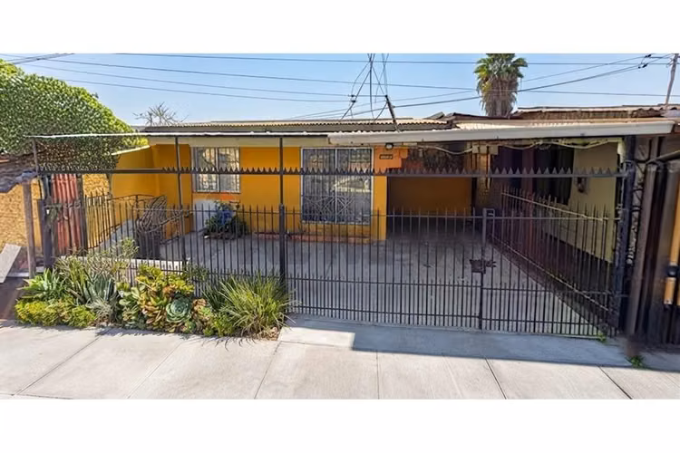 Venta de casa en lo espejo