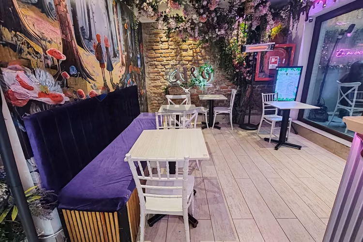 Derecho de llaves - cafetería en barrio lastarria