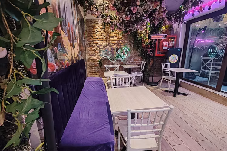 Derecho de llaves - cafetería en barrio lastarria