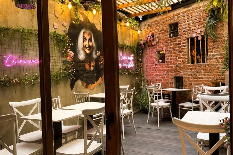 Derecho de llaves - cafetería en barrio lastarria