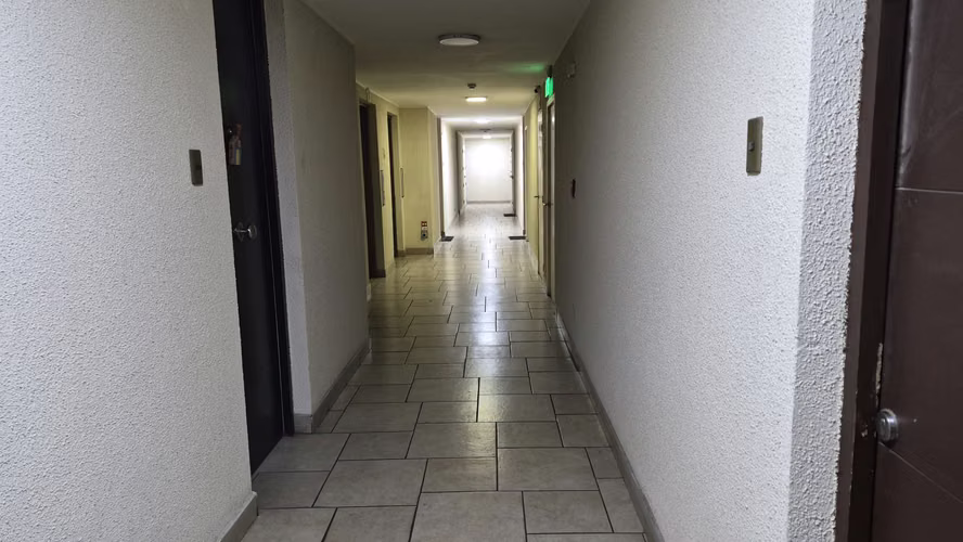 HERMOSO DEPARTAMENTO MARIPOSA EN METRO VICENTE VALDES - Imagen 16