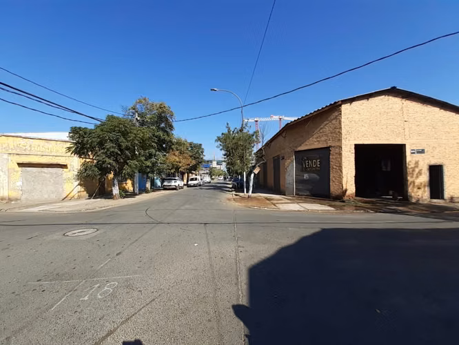 “Casa esquina en Cerrillos con gran Bidega” (179819) - Imagen 3
