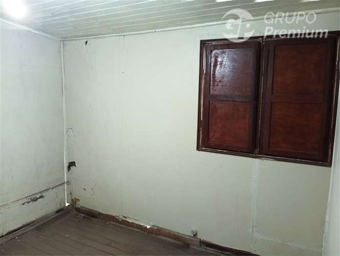 Casa de 3 dormitorios con amplio terreno y jardín interior - Imagen 9