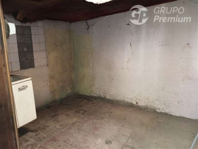 Casa de 3 dormitorios con amplio terreno y jardín interior - Imagen 10