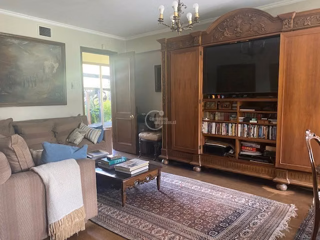 Casa en venta de 6 dorm. en Vitacura