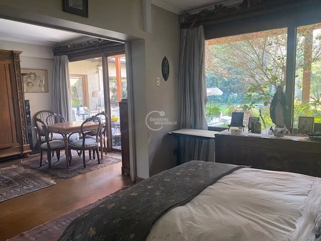 Casa en venta de 6 dorm. en Vitacura