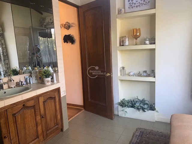 Casa en venta de 6 dorm. en Vitacura