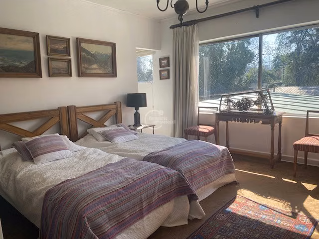 Casa en venta de 6 dorm. en Vitacura
