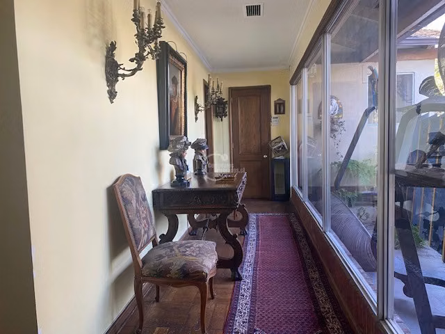 Casa en venta de 6 dorm. en Vitacura