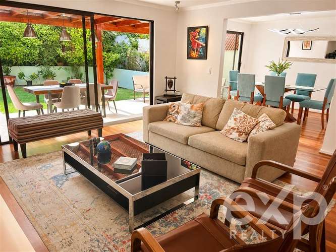 Casa en venta de 5 dorm. en Las Condes
