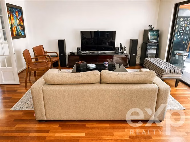 Casa en venta de 5 dorm. en Las Condes - Imagen 3