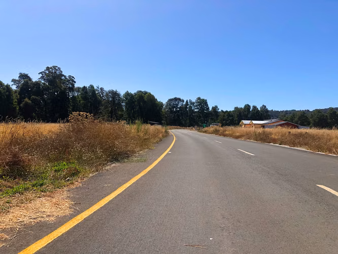 Exclusivo terreno en El Remanso 5 minutos entrada norte de Valdivia - Imagen 2