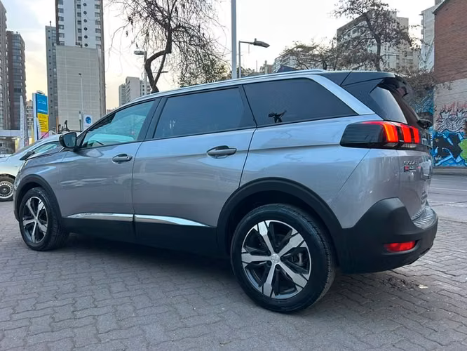 PEUGEOT 5008 ALLURE PACK THP 165 EAT6 - 2023 | 4285