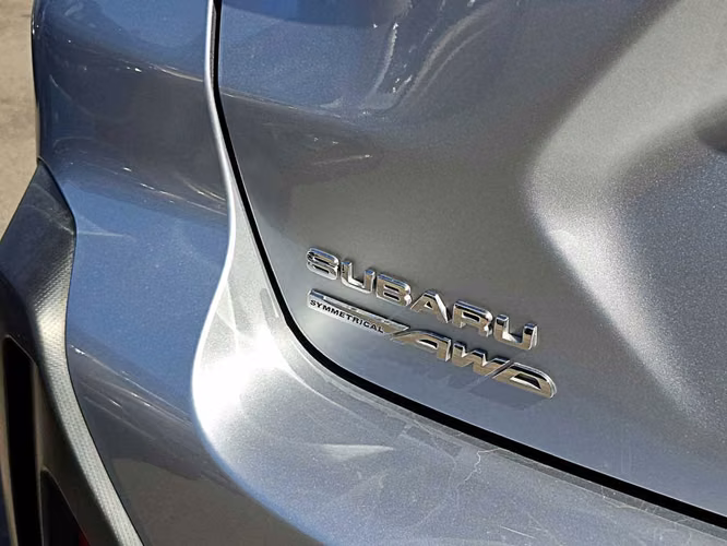 SUBARU CROSSTREK 2024