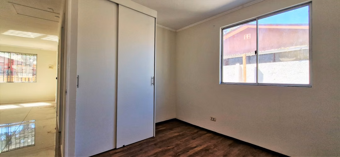 Venta de casa de cuatro dormitorios, en El Sendero, Quillota.  122 M$.