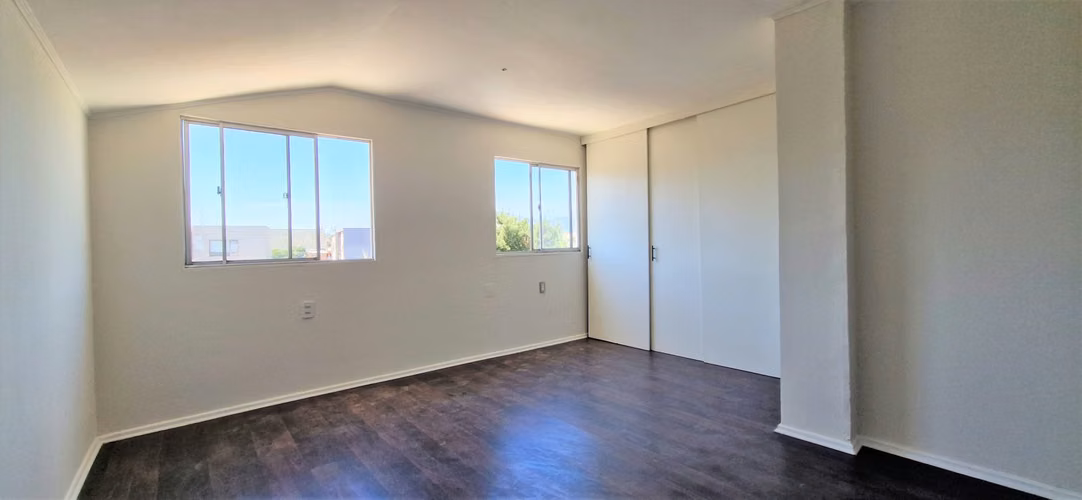 Venta de casa de tres dormitorios, dos baños en parad 6, Quillota.  98 M$.