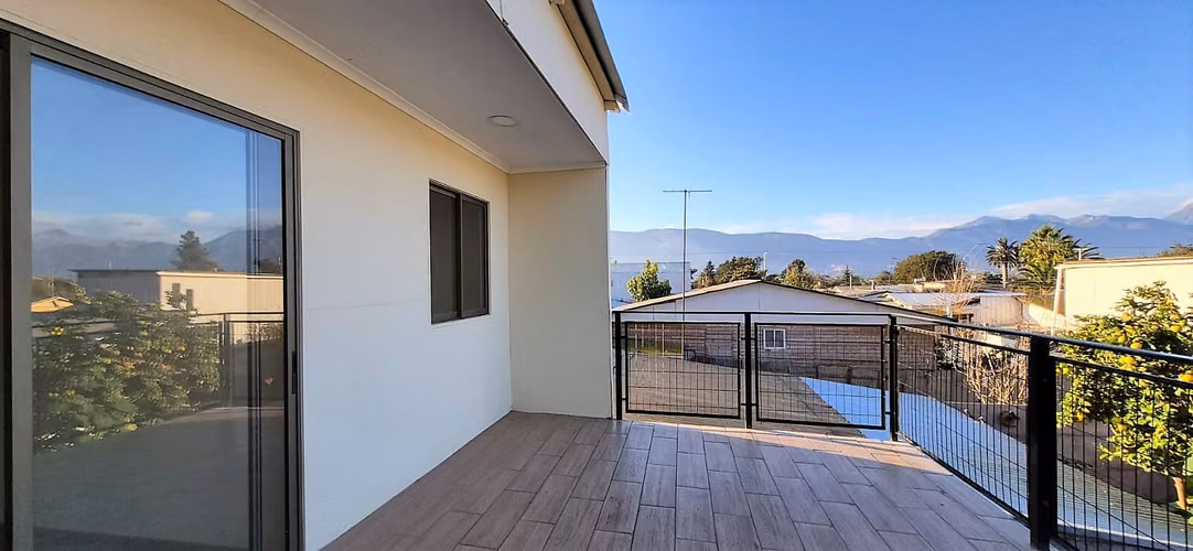 Venta de amplia casa recién remodelada, 4 dormitorios, en Limache. 68 M$