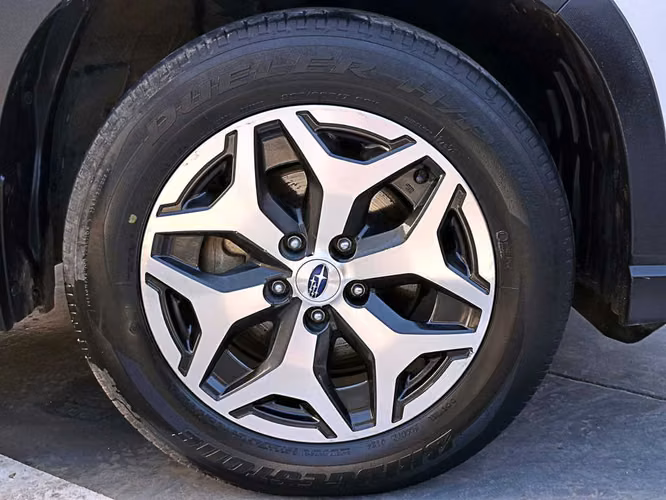 SUBARU FORESTER 2024