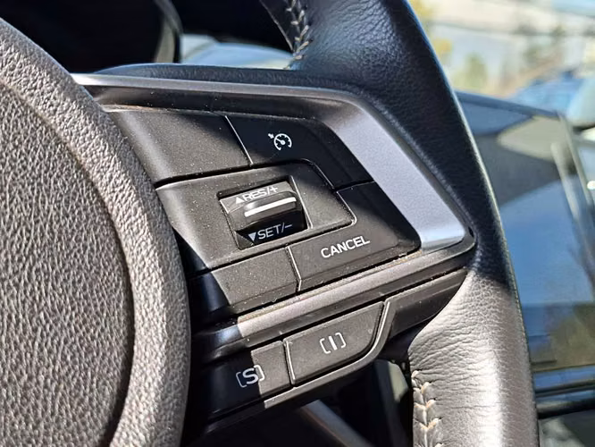 SUBARU FORESTER 2024