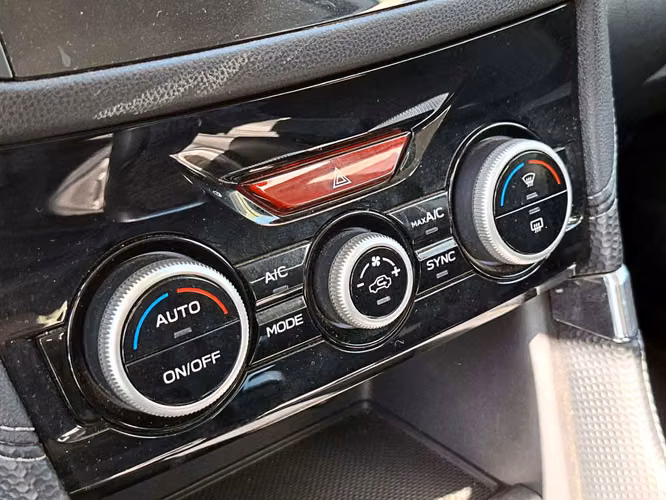 SUBARU FORESTER 2024