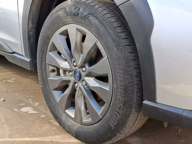 SUBARU OUTBACK 2024