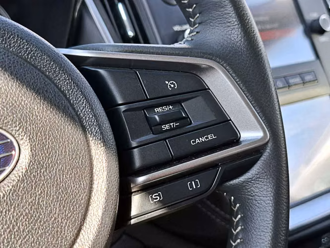 SUBARU OUTBACK 2024
