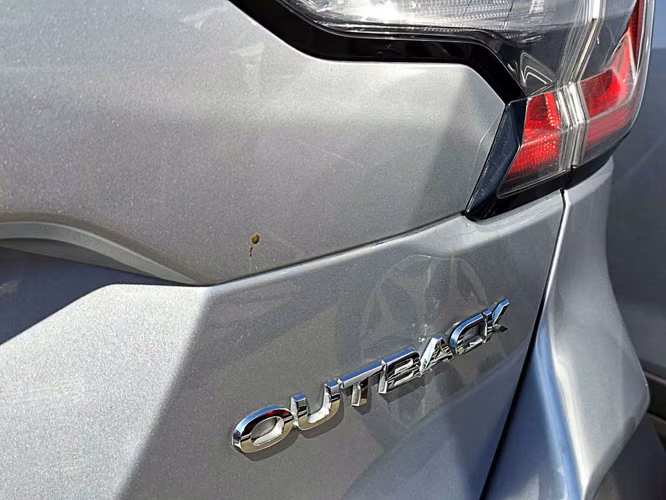 SUBARU OUTBACK 2024