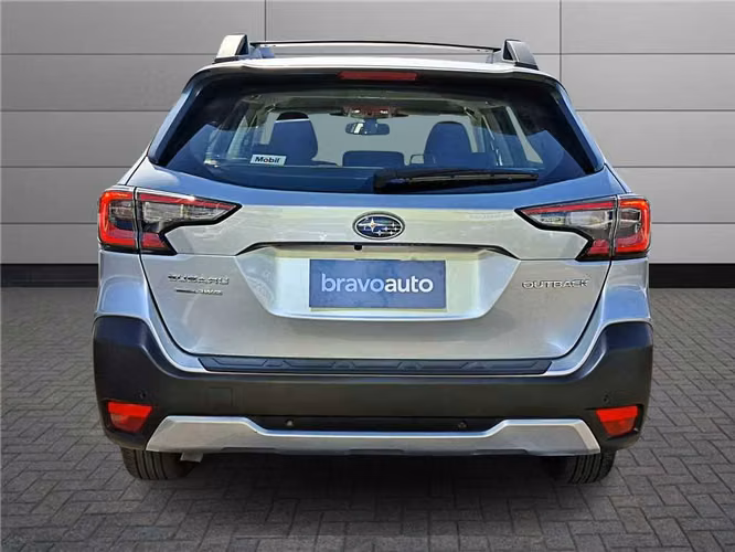 SUBARU OUTBACK 2025
