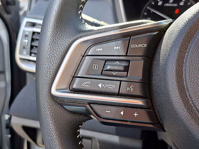 SUBARU OUTBACK 2025